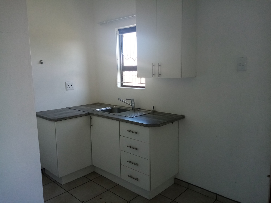 To Let 1 Bedroom Property for Rent in Eric Dodd Eastern Cape